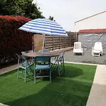 בית נופש Maison Spacieuse Proche De La Echillais