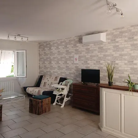 Dom wakacyjny Maison Spacieuse Proche De La *