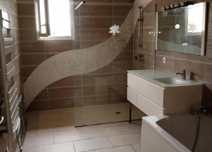 Maison Spacieuse Proche De La Сasa de vacaciones *